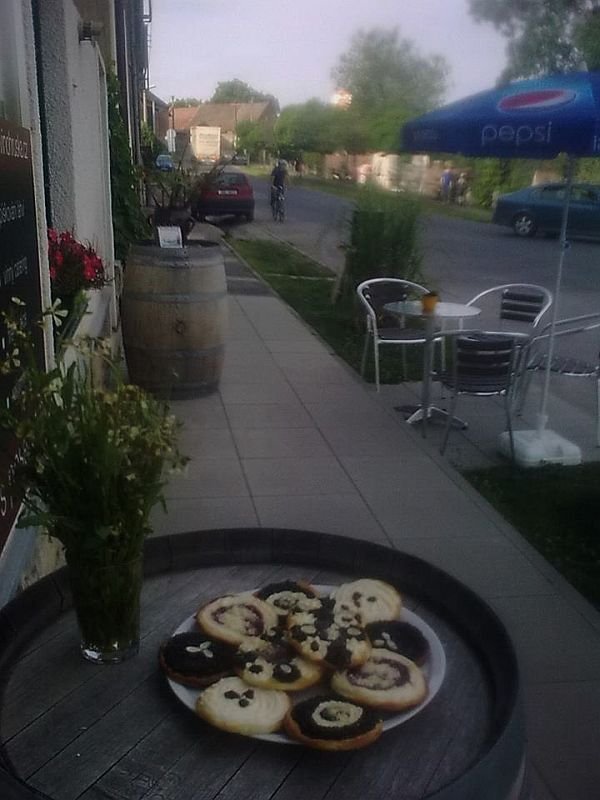 Vinotéka Tetín - Víno Hruška