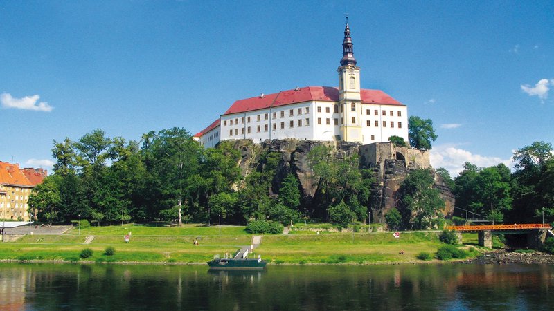 Zámek Děčín