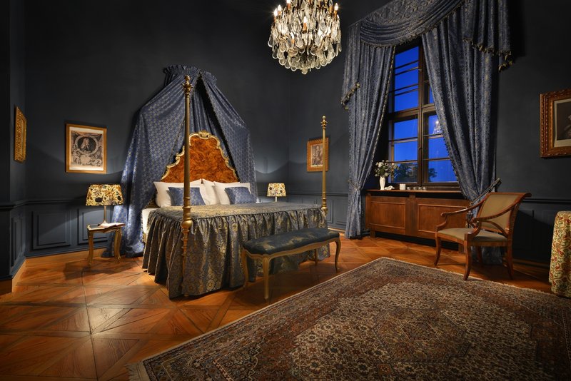 Maxmilian Lifestyle Resort