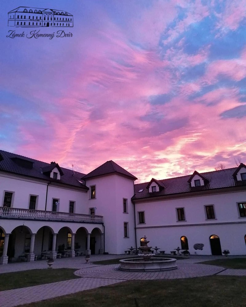 Zámek Kamenný Dvůr - hotel