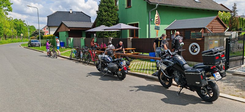 Zmrzlinový a Vinný domeček Hrádek