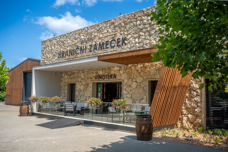 Vinařství HRANIČNÍ ZÁMEČEK