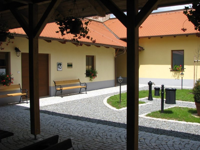 Informační centrum města Kyjova, půjčovna a úschovna kol a koloběžek